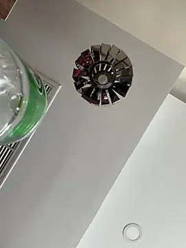 ellielawson online show from March 13, 2026, 5:03 am