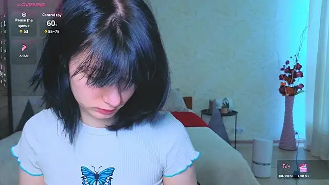 JulisSweet online show from February 15, 2026, 8:02 am