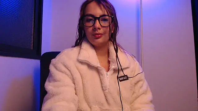Snapshot of lalawhitte chatting on April 28, 2026, 9:58 am lalawhitte online show from April 28, 2026, 9:58 am