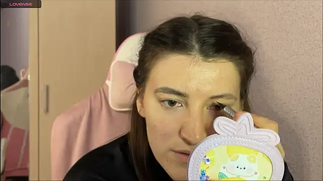 Katrin  kiss online show from February 13, 2025, 3:14 pm