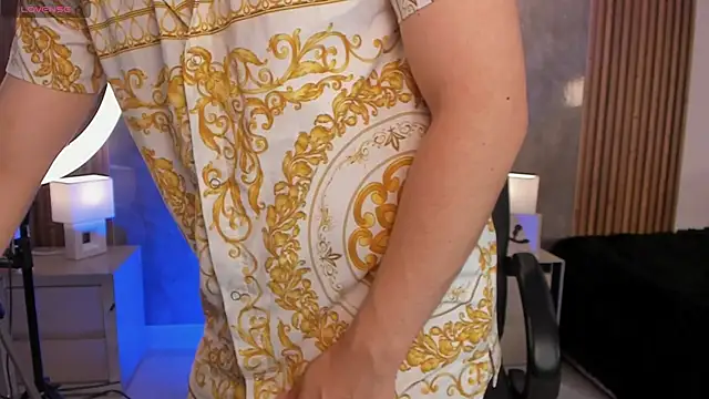 Brat  online show from November 16, 2025, 10:04 pm