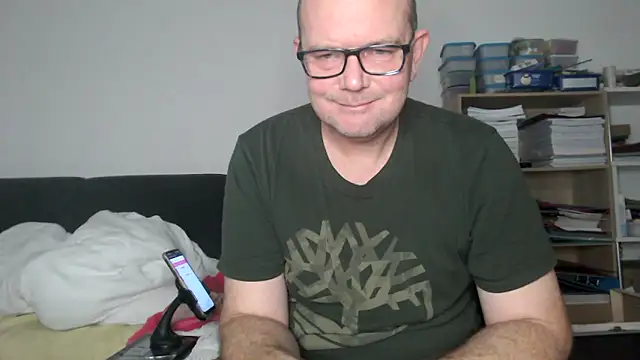 hairy orbite online show from November 27, 2025, 8:27 am