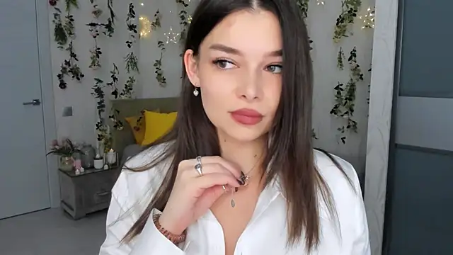 Snapshot of ContinentOfTranquility chatting on November 6, 2025, 1:06 am ContinentOfTranquility online show from November 6, 2025, 1:06 am