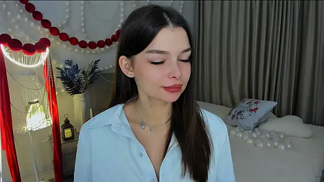 ContinentOfTranquility online show from December 22, 2025, 4:09 am