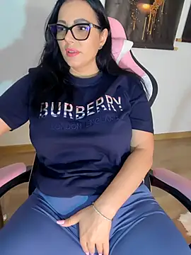 ReiyaRey online show from July 11, 2026, 7:16 pm