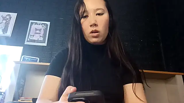 Japabaixinha online show from November 13, 2025, 9:36 pm