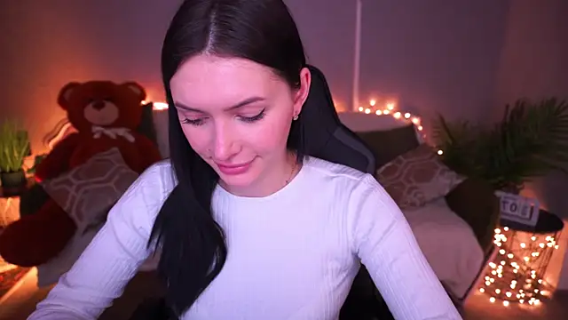 MilaSecrett online show from March 7, 2026, 2:36 pm