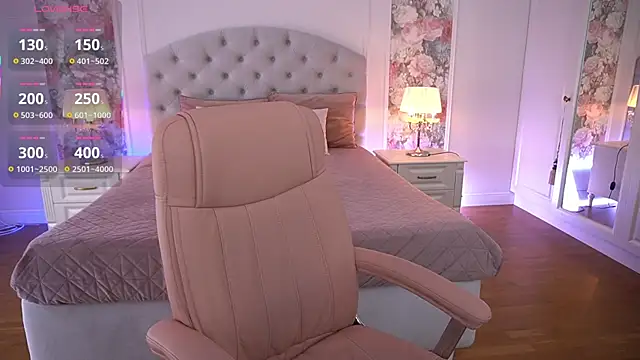 MilaSecrett online show from April 18, 2026, 12:53 pm