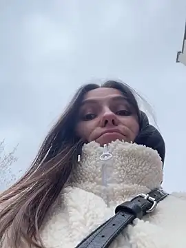 Snapshot of Jinna_milli chatting on March 2, 2025, 2:21 pm Jinna milli online show from March 2, 2025, 2:21 pm