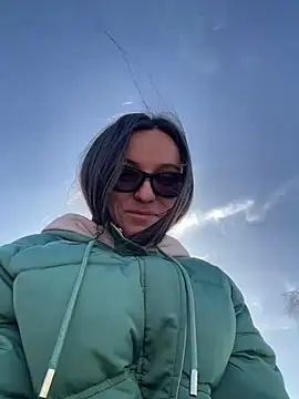 Snapshot of Jinna_milli chatting on March 6, 2025, 11:47 am Jinna milli online show from March 6, 2025, 11:47 am