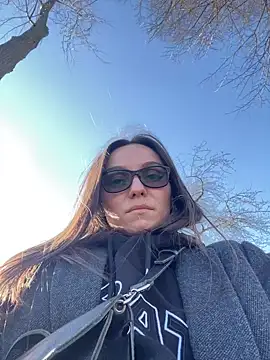 Snapshot of Jinna_milli chatting on March 7, 2025, 12:45 pm Jinna milli online show from March 7, 2025, 12:45 pm