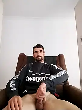 LOREDAN1 online show from November 13, 2025, 8:24 am