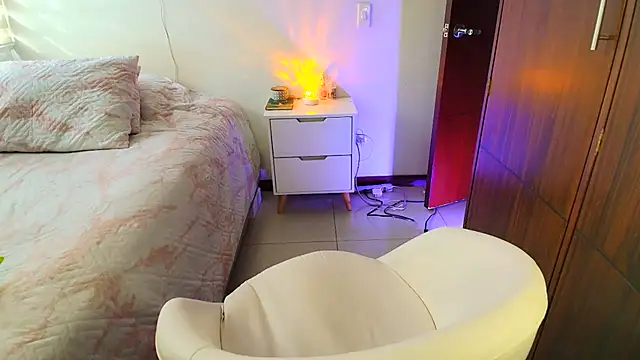 keilelewis online show from March 31, 2026, 9:59 pm