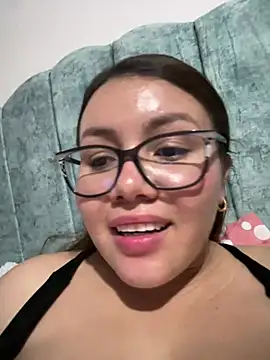 solecito 22 online show from February 4, 2025, 5:10 am