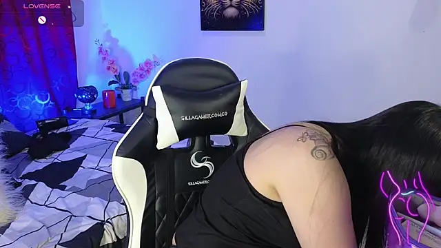 Majuu   online show from November 27, 2025, 12:40 pm