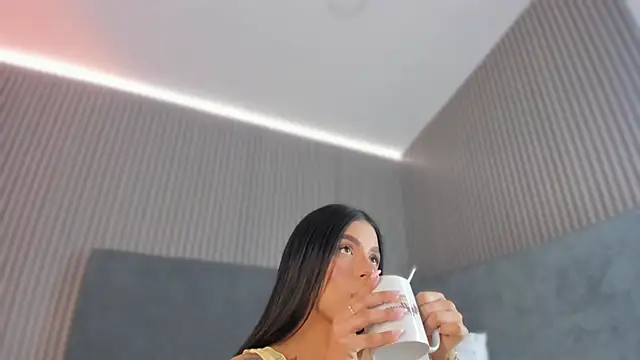 Snapshot of emelie_89 chatting on November 5, 2025, 12:16 pm emelie 89 online show from November 5, 2025, 12:16 pm