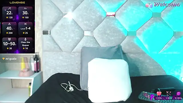 Danielaa a online show from March 11, 2026, 11:33 pm