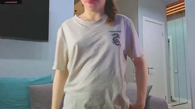 DonnaBurkee online show from October 29, 2025, 4:37 am