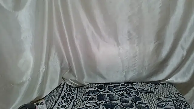 Snapshot of Burberrry_ chatting on September 12, 2025, 6:19 pm Burberrry online show from September 12, 2025, 6:19 pm