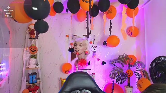 SALOOMEE   online show from October 27, 2025, 11:25 am