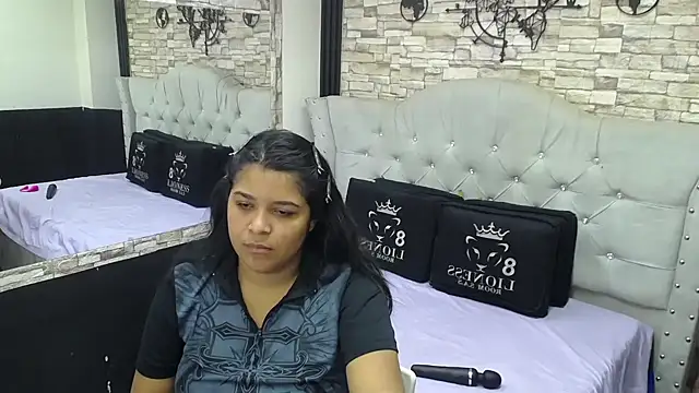 sia cavad online show from November 19, 2025, 1:44 pm