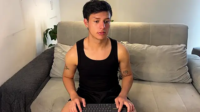 Alexxblue online show from November 13, 2025, 5:56 pm