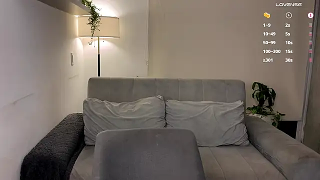 Alexxblue online show from November 19, 2025, 1:16 am