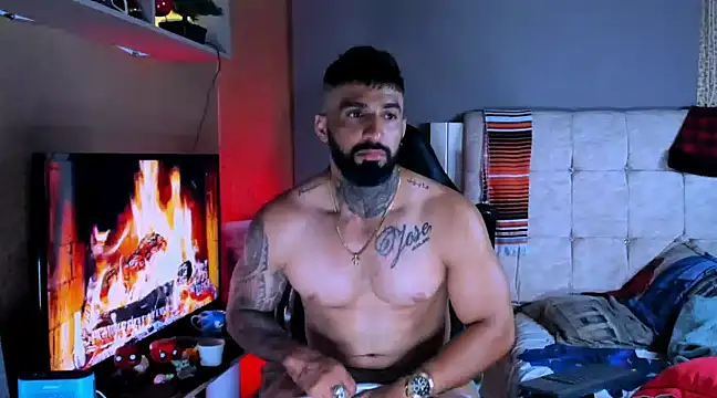 naugthy dominant online show from December 2, 2024, 4:31 am