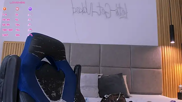 naugthy dominant online show from February 6, 2025, 4:21 am