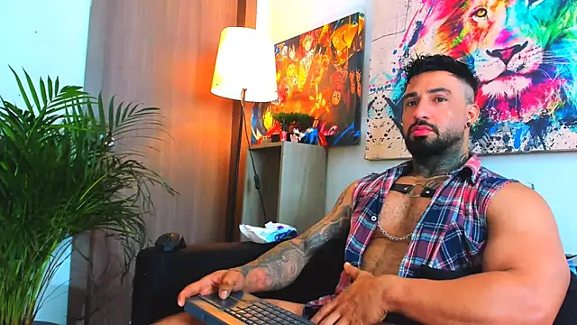 naugthy dominant online show from December 3, 2025, 12:36 pm