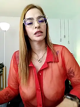 Alessandra Schmoll online show from March 12, 2025, 4:02 pm