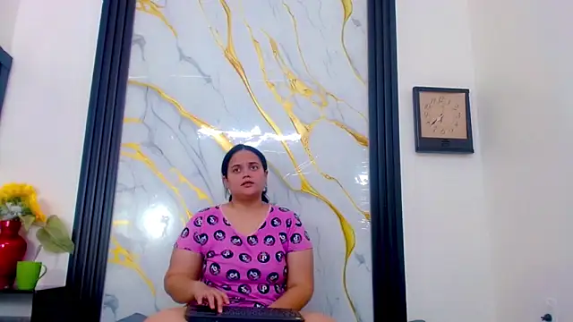 Snapshot of brunnette_hot chatting on May 9, 2026, 11:26 am brunnette hot online show from May 9, 2026, 11:26 am