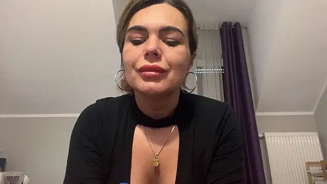 Snapshot of DESIREjenny chatting on February 12, 2025, 8:16 am DESIREjenny online show from February 12, 2025, 8:16 am