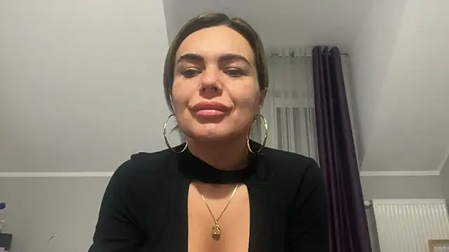 Snapshot of DESIREjenny chatting on February 18, 2025, 8:27 am DESIREjenny online show from February 18, 2025, 8:27 am