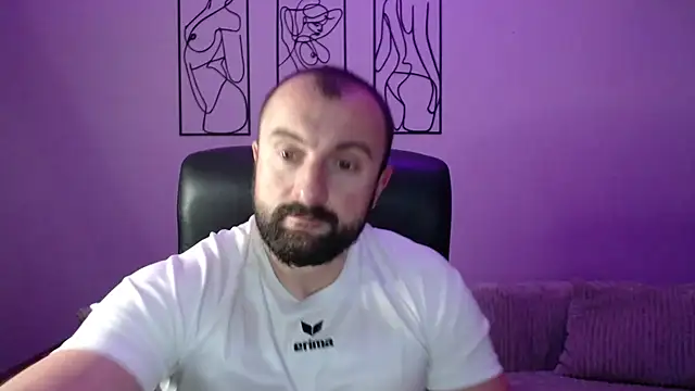 brindlefly6969 online show from October 15, 2025, 11:32 am