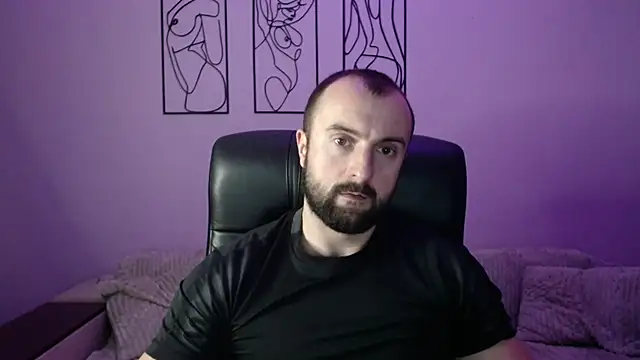 brindlefly6969 online show from November 19, 2025, 12:05 pm