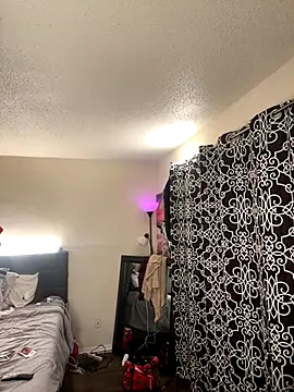 4EVAGLACIERS online show from December 8, 2024, 7:26 am