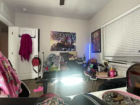 4EVAGLACIERS online show from February 21, 2026, 6:47 am