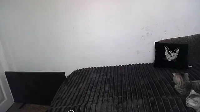 Snapshot of ElizaSwon chatting on September 12, 2025, 1:44 pm ElizaSwon online show from September 12, 2025, 1:44 pm