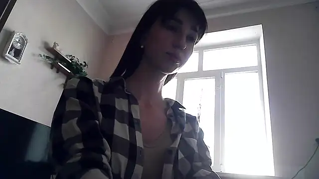 Snapshot of ElizaSwon chatting on May 6, 2026, 3:06 pm ElizaSwon online show from May 6, 2026, 3:06 pm