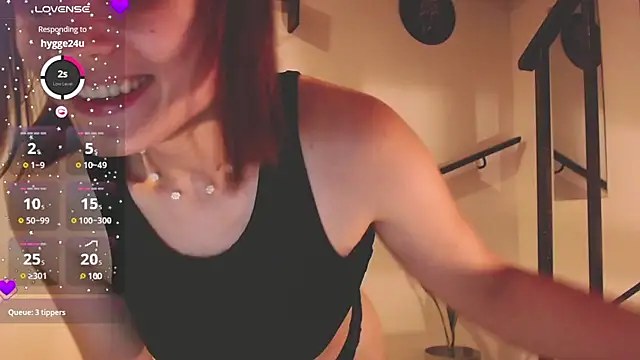 Snapshot of Your_Hand_In_mine chatting on February 22, 2025, 11:03 pm Your Hand In mine online show from February 22, 2025, 11:03 pm