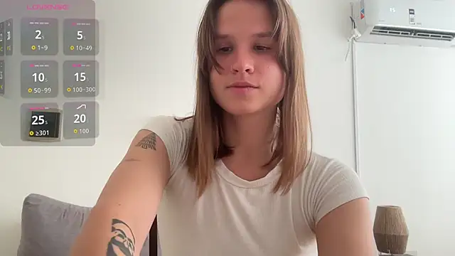 Snapshot of Your_Hand_In_mine chatting on September 26, 2025, 6:45 pm Your Hand In mine online show from September 26, 2025, 6:45 pm