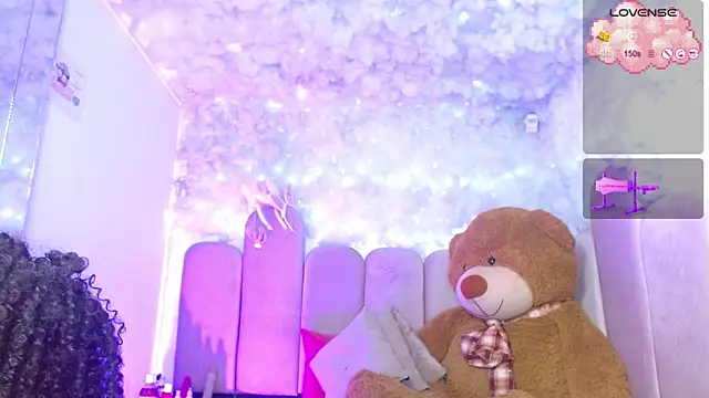 puca ebony online show from December 17, 2025, 4:57 pm