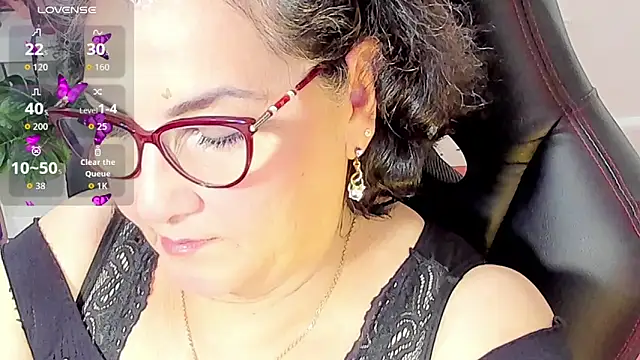 cataleya mom online show from October 26, 2025, 1:33 am