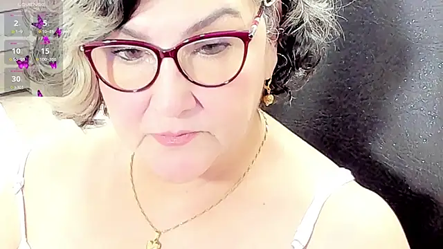 cataleya mom online show from April 21, 2026, 3:35 am