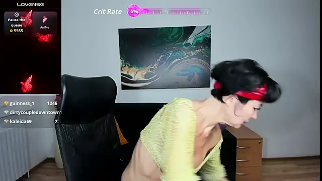 Snapshot of Silvia_Wallec chatting on November 2, 2025, 6:10 pm Silvia Wallec online show from November 2, 2025, 6:10 pm