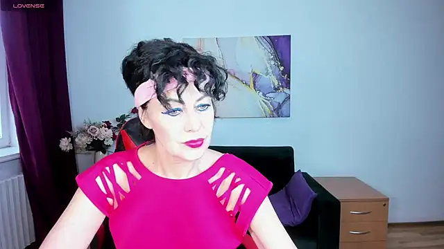 Snapshot of Silvia_Wallec chatting on April 24, 2026, 5:32 am Silvia Wallec online show from April 24, 2026, 5:32 am