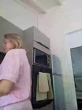 Snapshot of lady_charlyne chatting on January 15, 2025, 12:15 pm lady charlyne online show from January 15, 2025, 12:15 pm