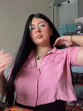 bella isabela online show from September 14, 2025, 8:41 pm