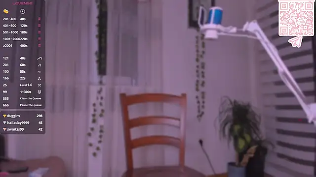 Snapshot of Freakcute_ chatting on February 11, 2026, 5:07 pm Freakcute online show from February 11, 2026, 5:07 pm